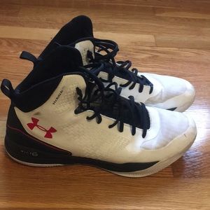 Men’s Under Armour sneakers